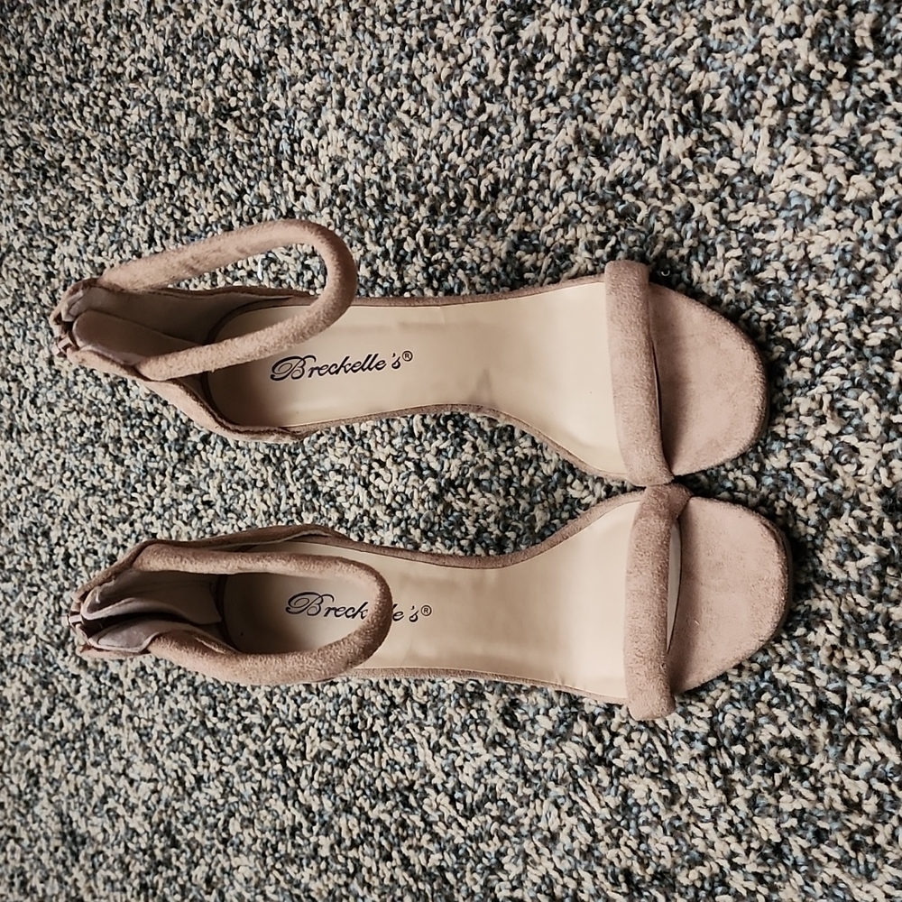 Breckelle's Stilettos